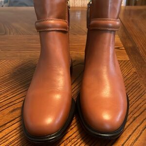 ￼FRANCO SARTO BOOTS. SIZE 6. NWT.